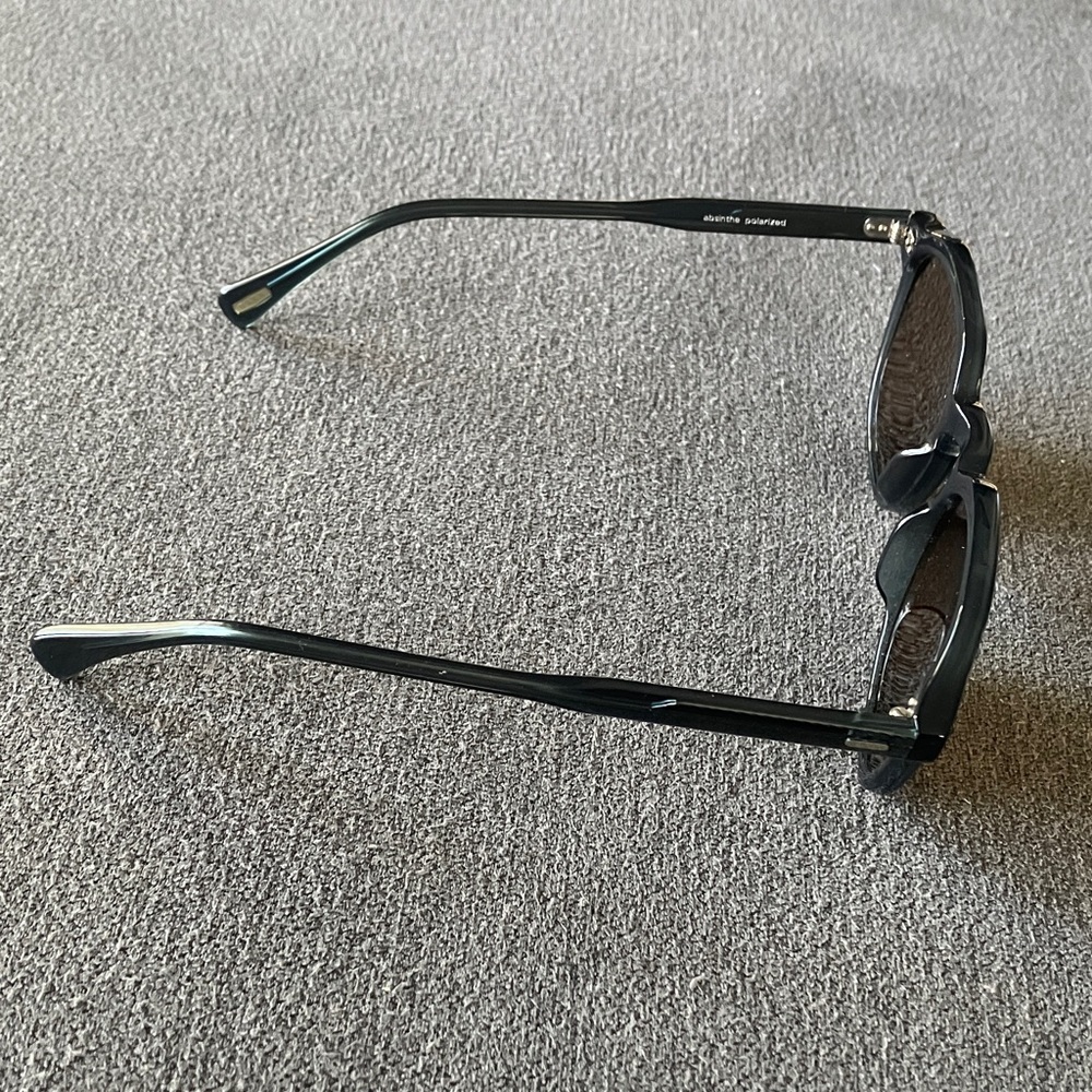 RAEN / CLYVE POLARIZED   
GRAY BLUE 
MINT condition!
Pet and smoke free house. - Picture 6 of 10